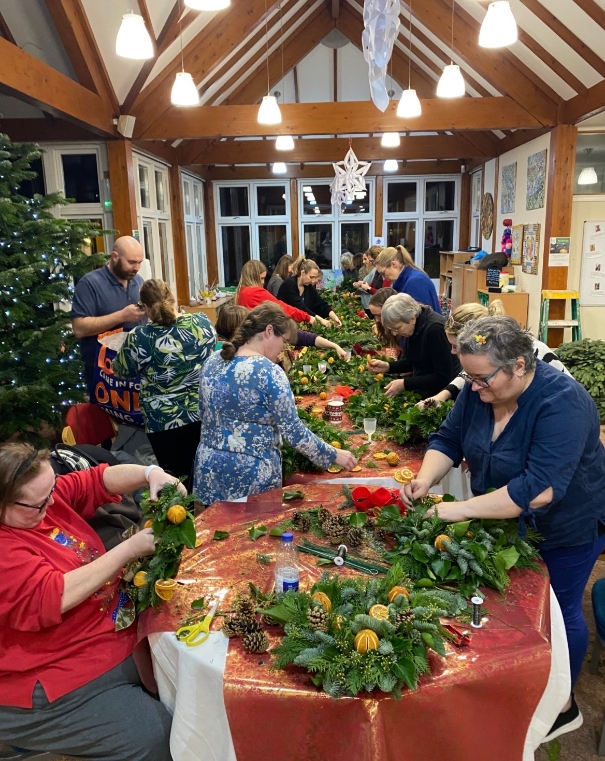 3.12.2026 Christmas Wreath Making Hand & Sceptre 6pm